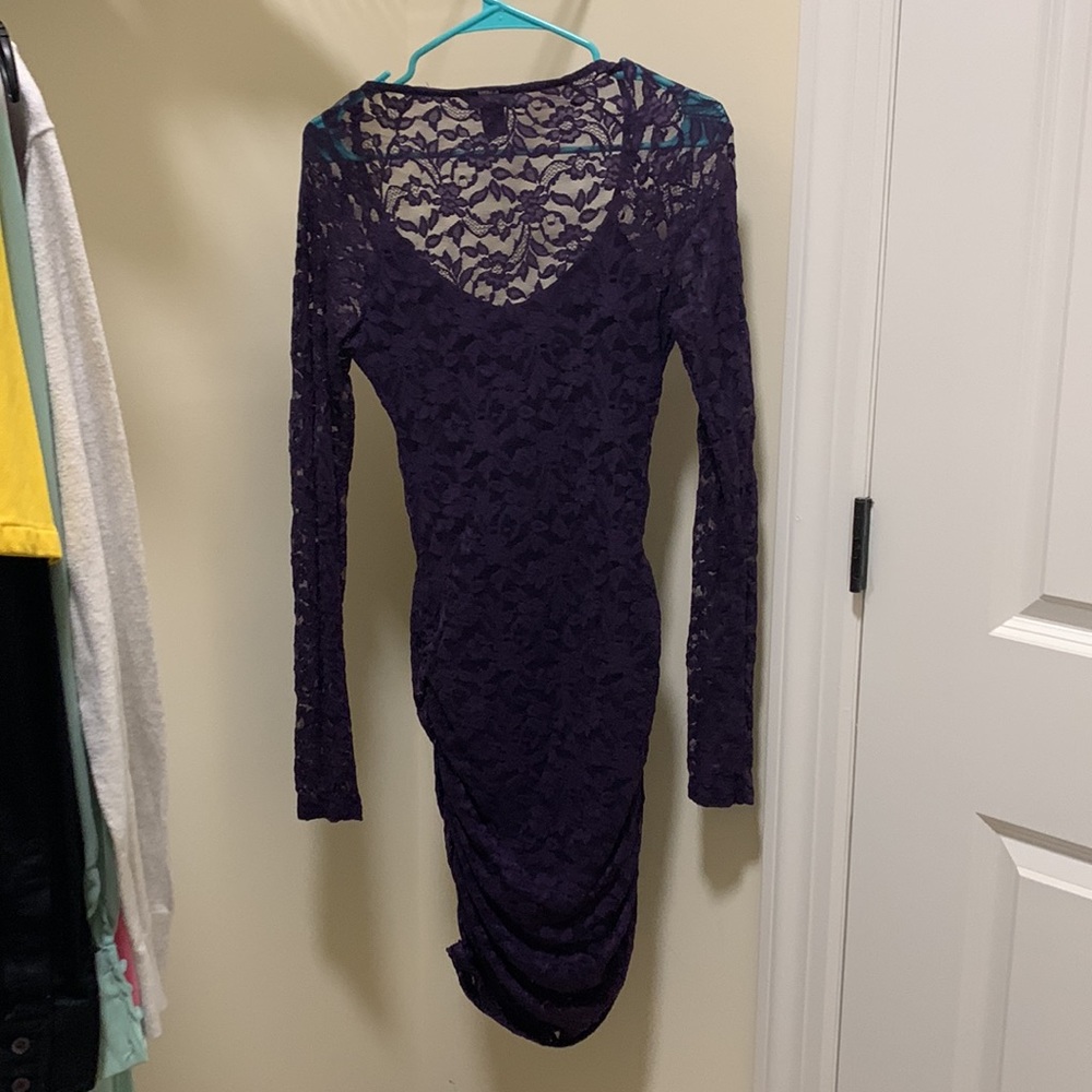 Moda International Size Small - image 4